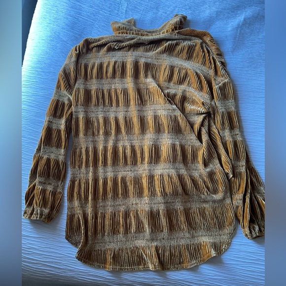 Free People Velvet Oversized Button Up - Picture 2 of 5